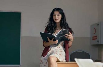ask-101-ogretmen-burcu-kimdir-pinar-deniz-yasi-sevgilisi